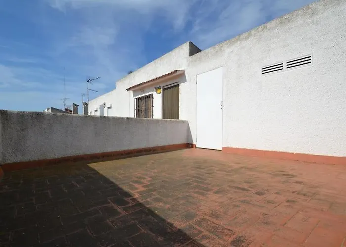 בית נופש Casa Geminis With Privat Pool